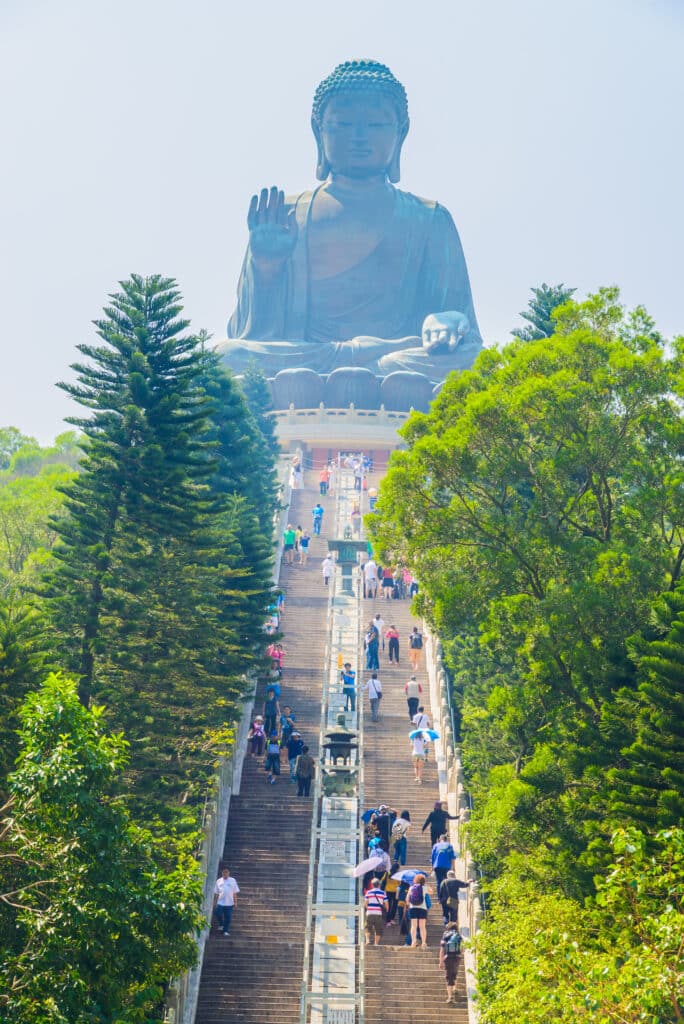 giant buddha statue